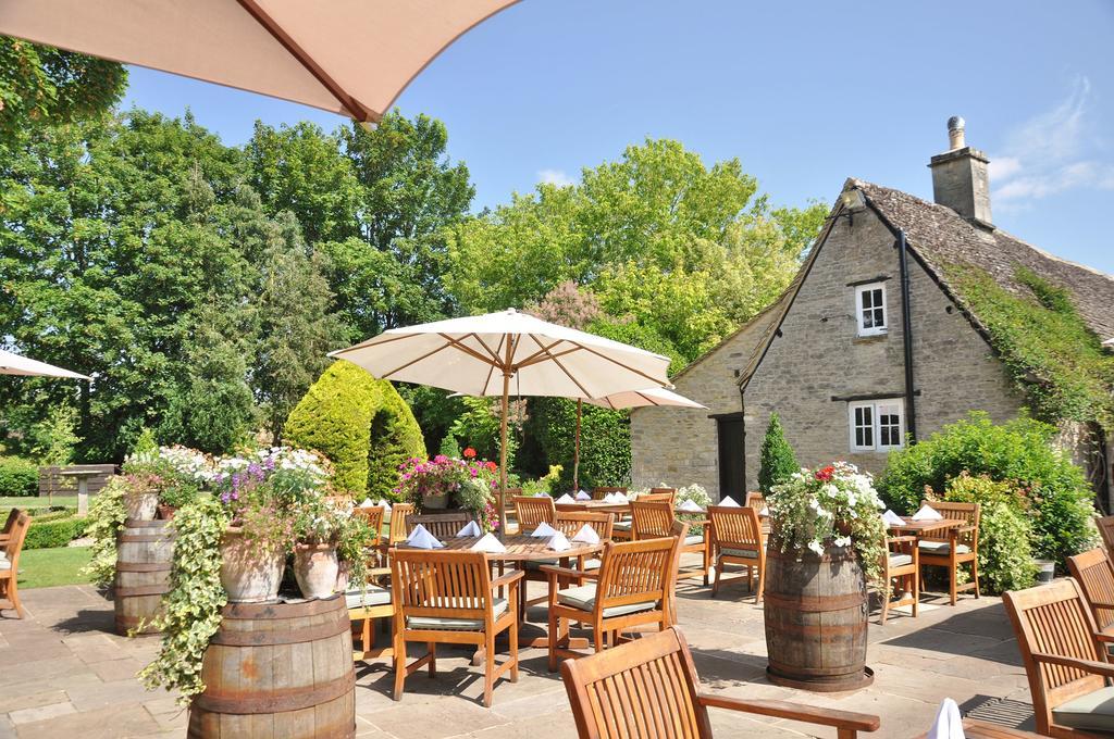 Old Swan Hotel Witney Exterior photo