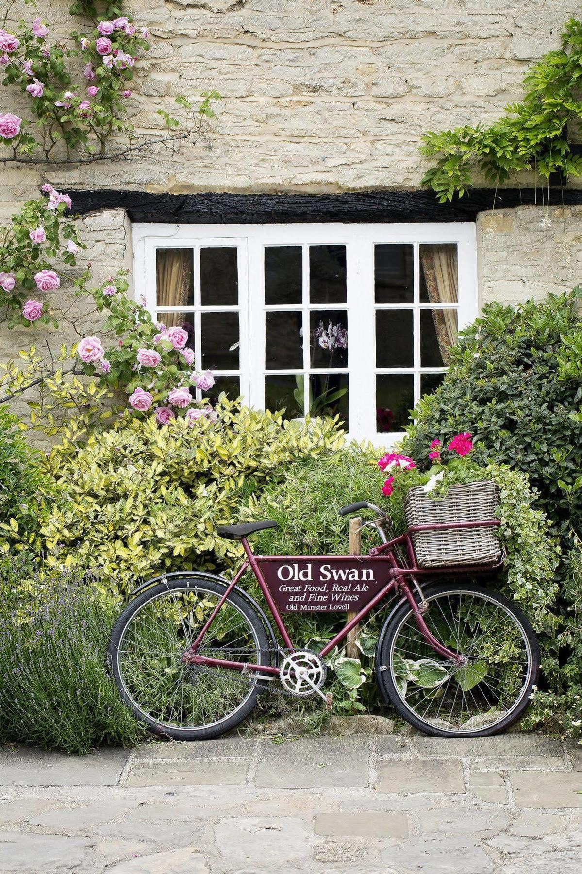 Old Swan Hotel Witney Exterior photo